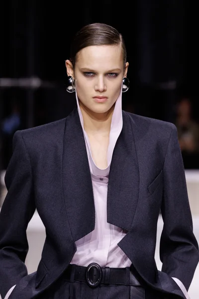 Look 5